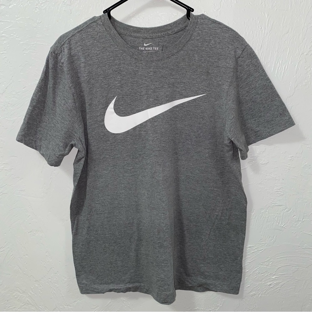 Grey Nike Tee
